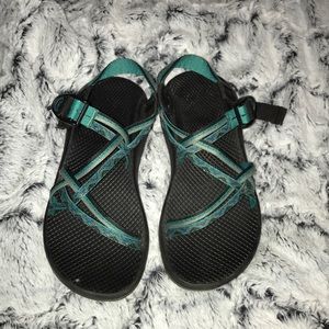 womens chacos